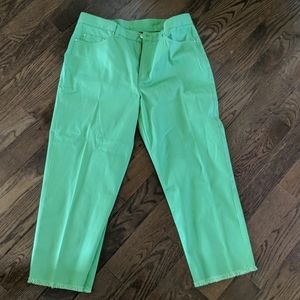 Jones NY signature size 12 lime green capris